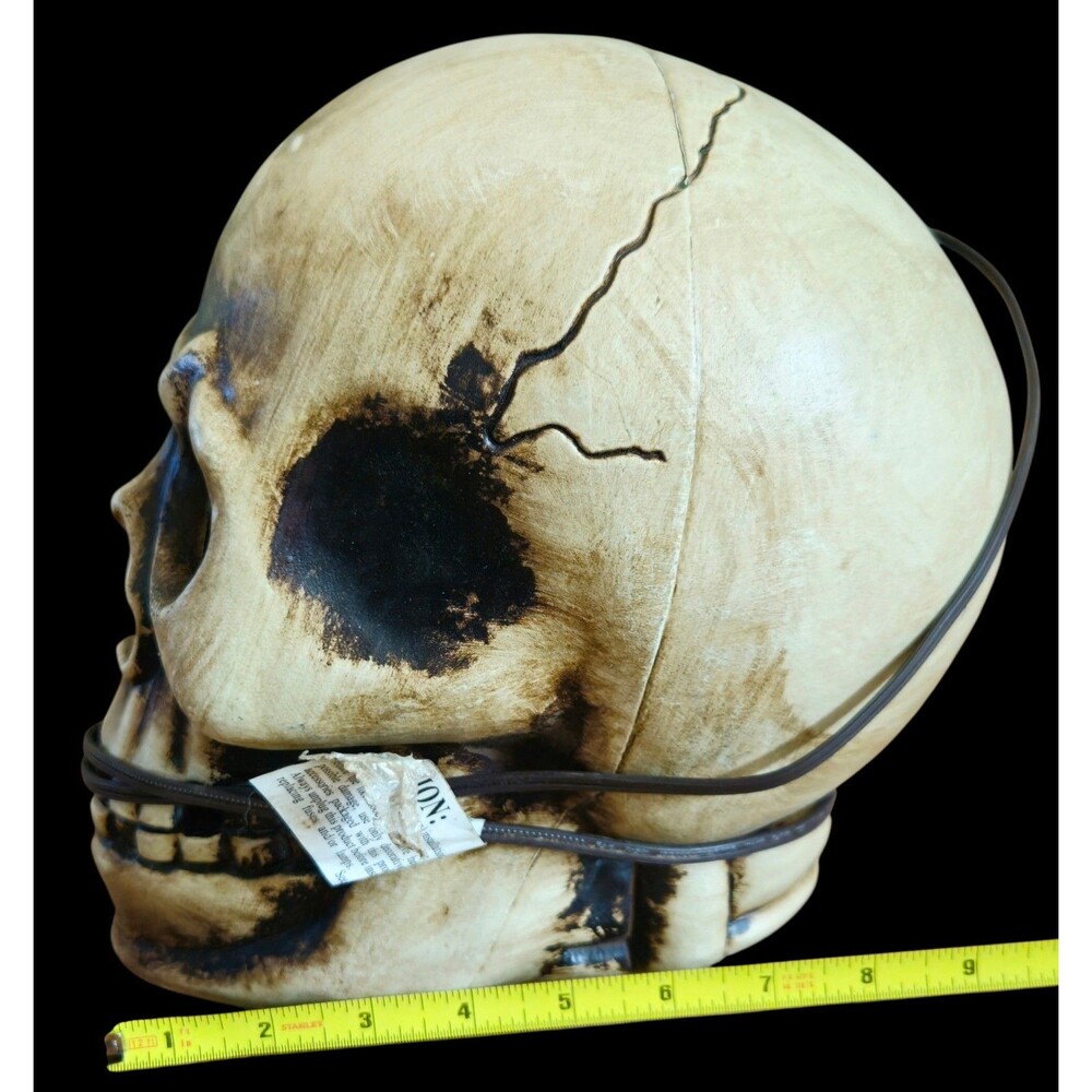 Vintage Skull Blow Mold Lighted Halloween Decoration 8x10 Inch Indoor Outdoor - Picture 7 of 7